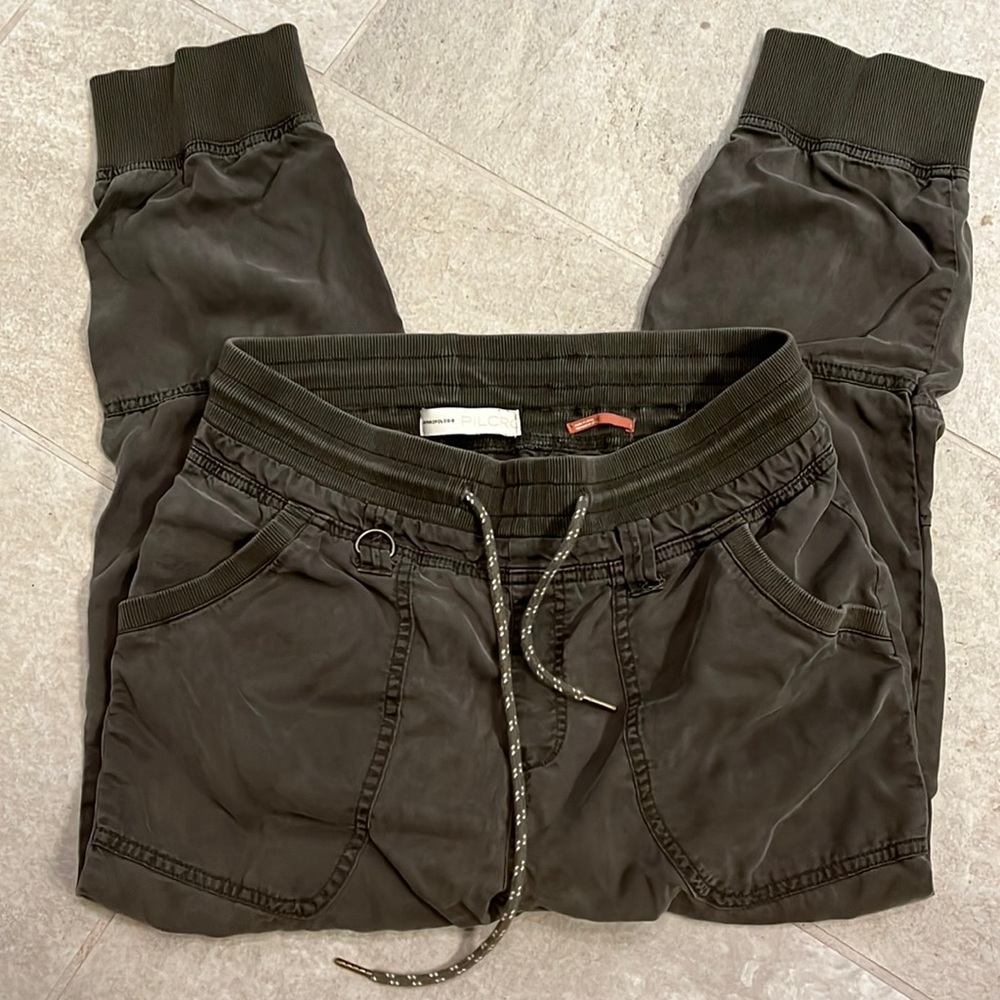 Anthropologie super soft size small joggers in Army green